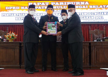 DPRD Kabupaten Hulu Sungai Selatan melaksanakan rapat paripurna penyampaian Laporan Keterangan Pertanggungjawaban (LKPj) Kepala Daerah Tahun 2021