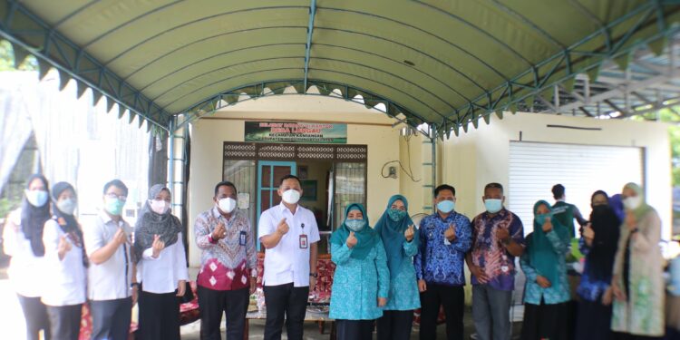 Pendalaman  Tim Peninjauan Lapangan / Uji Petik Calon Penerima Tanda Kehormatan  Satyalancana Wira Karya Mengunjungi Desa Keluarga Berencana