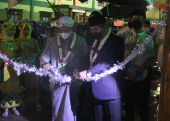 Bupati Hulu Sungai Selatan menghadiri peringatan milad ke-12 Pondok Pesantren Dalam Pagar (Dalpa) Kandangan dan Madrasah Diniyah Takmiliyah (MDT) Al Busyra