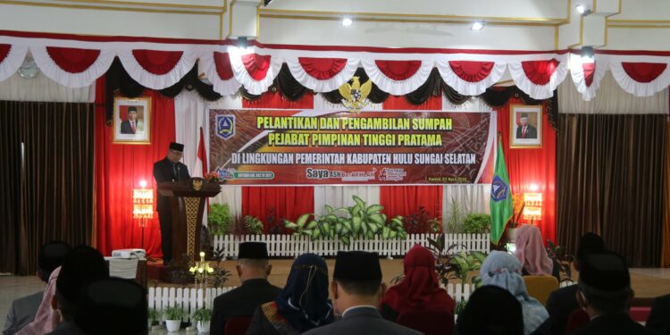 BUPATI HSS LANTIK 3 PEJABAT TINGGI PRATAMA DI LINGKUNGAN PEMERINTAH KABUPATEN HSS