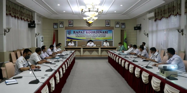 PEMKAB HSS GELAR RAPAT KOORDINASI TIM PENGENDALIAN INFLASI DAERAH (TPID) KAB HSS