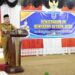 Bupati HSS memberi pengarahan dalam acara Penyerahan SK Penjabat Kepala Desa se HSS