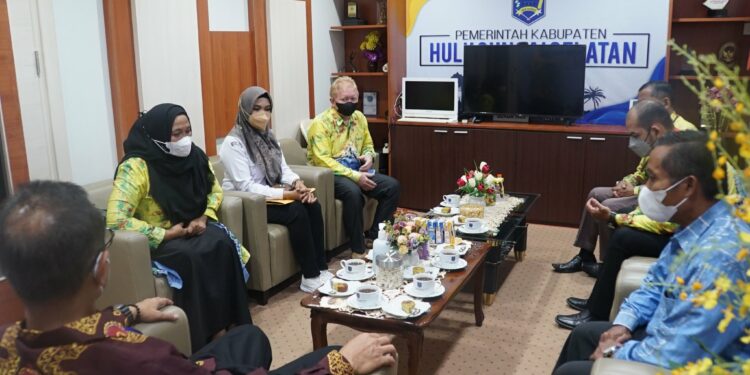 SEKDA KABUPATEN HSS TERIMA KUNJUNGAN KPU KABUPATEN HSS