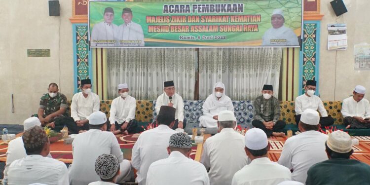 BUPATI HSS MENGHADIRI ACARA PEMBUKAAN MAJELIS ZIKIR DAN SYARIKAT KEMATIAN MESJID BESAR ASSALAM SUNGAI RAYA