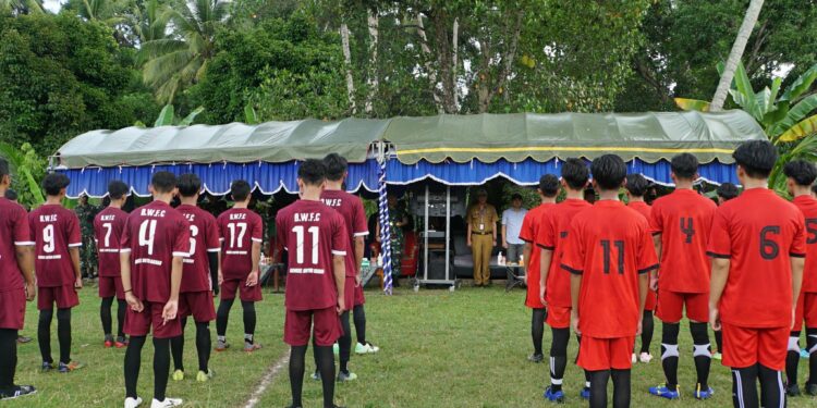 Sekda Kab. HSS Hadiri Kompetisi Sepak Bola Liga Santri