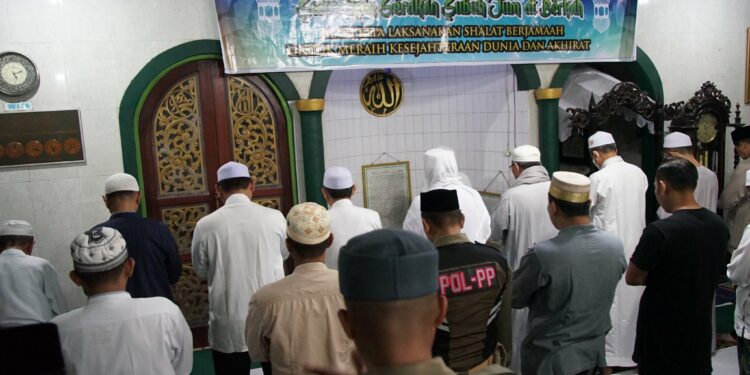 PEMERINTAH KABUPATEN HSS KEMBALI GELAR GERAKAN SUBUH JUM’AT BERKAH