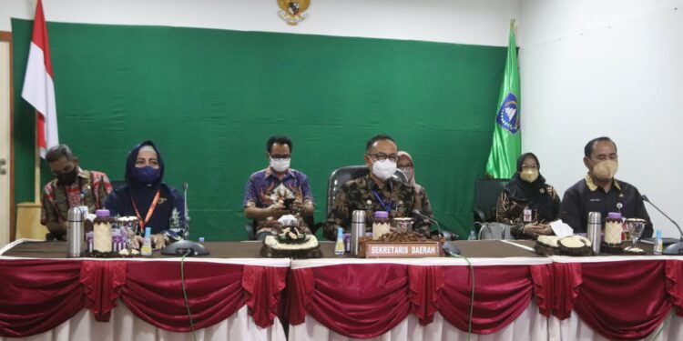 Sekda Kab. HSS Saksikan Penandatangan MoU Penyelenggaraan MPP
