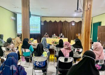 “WABUP HSS BERIKAN ARAHAN LANGSUNG KEPADA TPK KECAMATAN KALUMPANG”