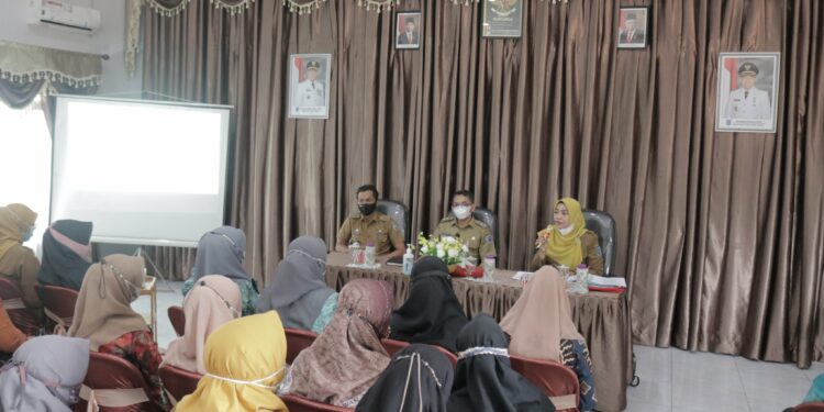 WABUP HSS PIMPIN RAPAT KOORDINASI PERCEPATAN PENURUNAN STUNTING DI 2 DAHA