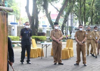 JAJARAN SEKRETARIAT DAERAH KAB. HSS LAKSANAKAN IBADAH KURBAN