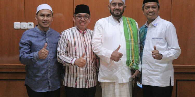 “HABIB SYECH AKAN OBATI KERINDUAN MASYARAKAT HSS”