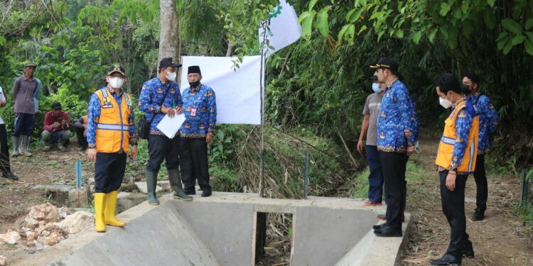 Wakil Bupati HSS Tinjau Pelaksanaan Pembangunan