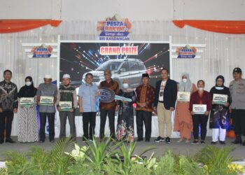 Wabup HSS Hadiri Pesta Rakyat Simpedes