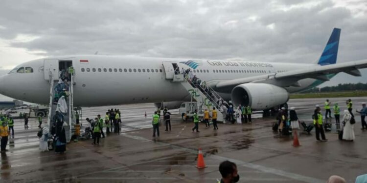 Alhamdullillah, Jamaah Haji Kabupaten Hulu Sungai Selatan tiba Di Kalimantan Selatan.