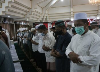 Sholat Subuh Berjamaah Dan Pengajian Rutin Subuh Rabu Lingkup Pemkab. HSS