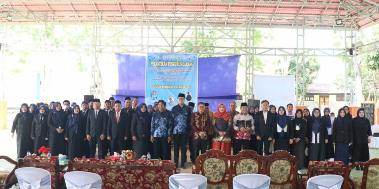 Wabup HSS hadiri Pelantikan PC ABKIN HSS-Tapin