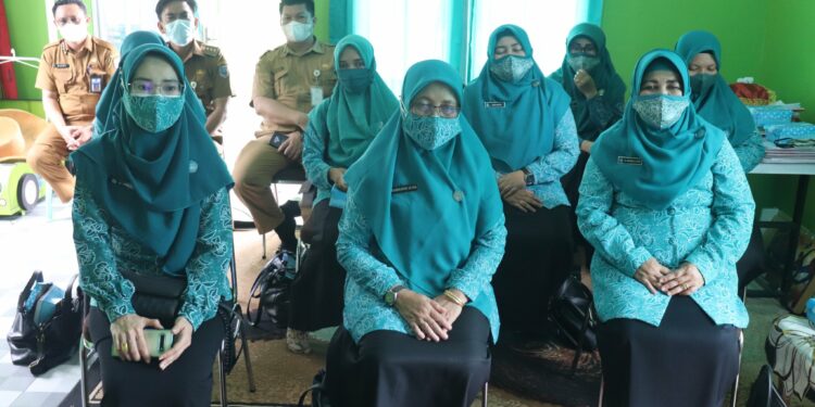 POSYANDU JUNJUNG BUIH 2 PAPARKAN 7 INOVASI PADA LOMBA POSYANDU TINGKAT PROVINSI KALSEL