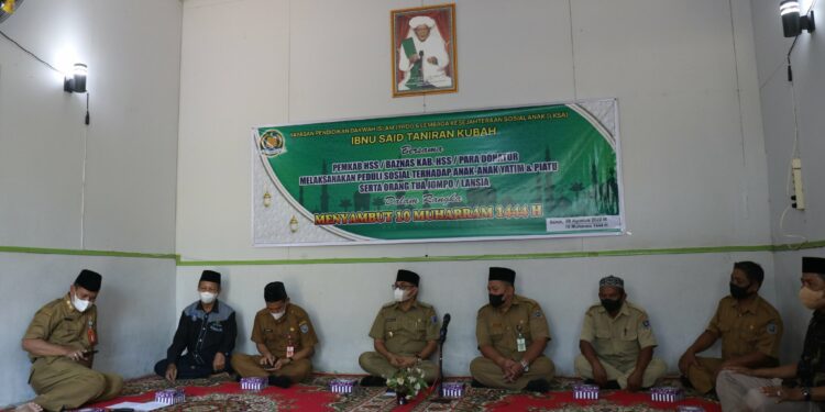 Peringati 10 Muharram, Wabup HSS Berbagi Dengan Anak Yatim Piatu Dan Lansia Di LKSA Ibnu Said Taniran Kubah