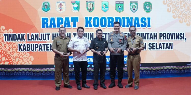 Wabup HSS Mengikuti Rapat Koordinasi Tindak Lanjut Hibah Dana Tahun Ketiga Pemerintah Provinsi, Kabupaten/Kota Ke Polda Kalimantan Selatan