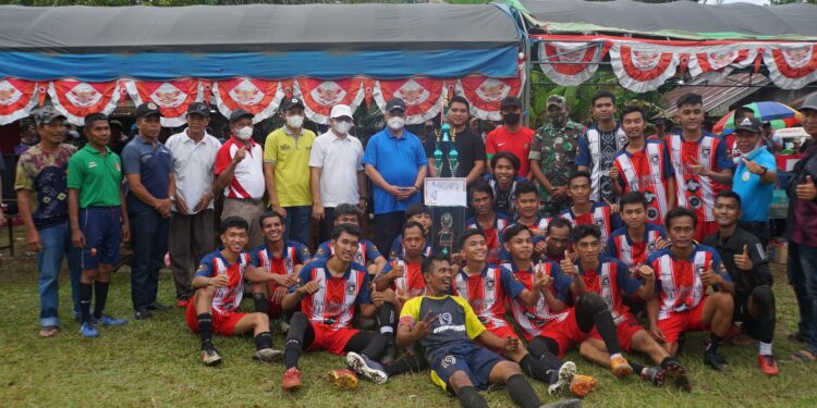 TERTUNDA KARNA PANDEMI, TURNAMEN SEPAKBOLA ANTAR DESA BAMBAN DIGELAR LAGI