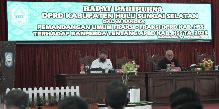 Wabup HSS Menghadiri Rapat Paripurna DPRD Kab. HSS