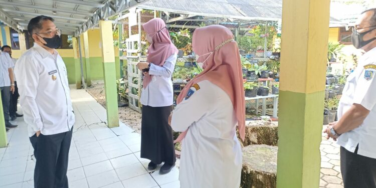 WABUP TINJAU PERSIAPAN SMPN 2 KANDANGAN UNTUK IKUTI LOMBA SEKOLAH SEHAT 2022