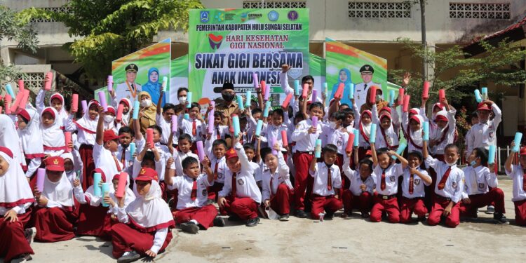 Bupati HSS Hadiri Peringatakan HKGN di SDN Kandangan Kota 4