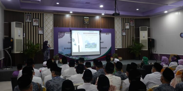 Bupati HSS Membuka Secara Resmi Kegiatan Survei Akreditasi Rumah Sakit Brigjend H. Hasan Basery