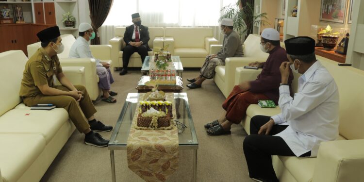 Bahas Berbagai Agenda, Bupati HSS Audiensi Bersama Mejelis Ulama Indonesia (MUI) Kab. HSS