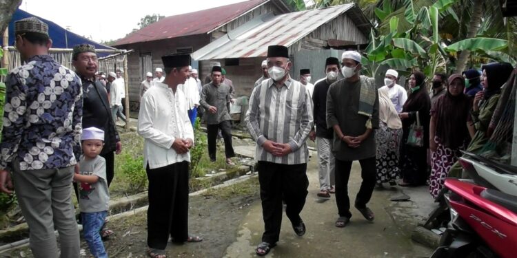 PEMKAB HSS BERBELA SUNGKAWA ATAS WAFATNYA KADES BAMBAN UTARA