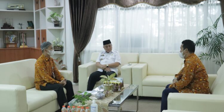 BUPATI HSS TERIMA KUNJUNGAN AGPAII KABUPATEN HSS