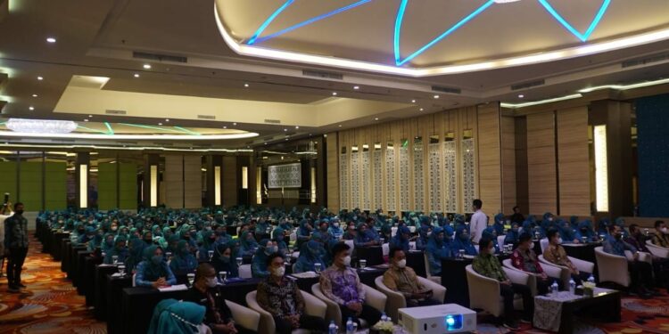 TP-PKK GELAR BIMTEK WUJUDKAN DESA SEHAT SEJAHTERA MENUJU KEMANDIRIAN DESA