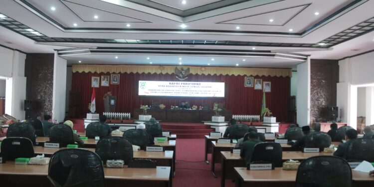 Rapat Paripurna DPRD Kab. HSS