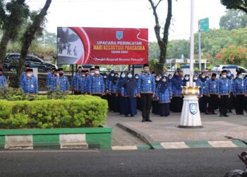WABUP PIMPIN UPACARA PERINGATAN HARI KESAKTIAN PANCASILA LINGKUP PEMKAB HSS