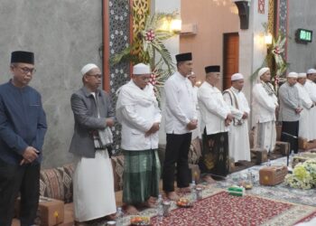 Safari Maulid Pemkab HSS Di Majelis Ta’lim Dan Dzikir Raudhatussalaf Jambu Hilir
