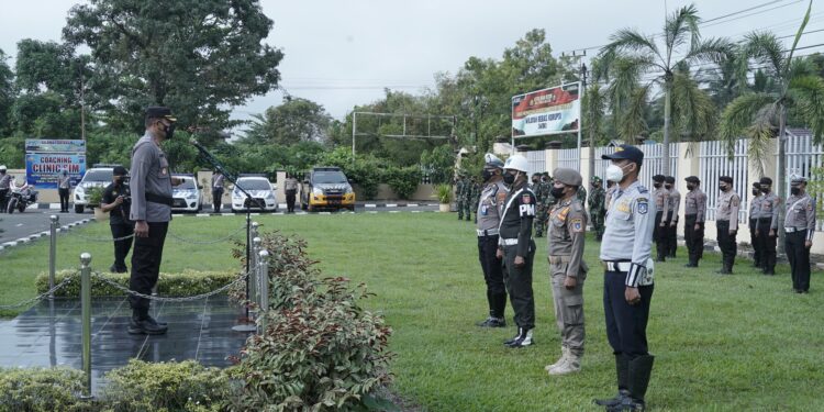 Wabup HSS Menghadiri Apel Gelar Pasukan