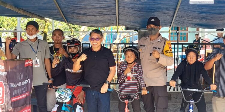 Wabup HSS Hadiri & Berikan Semangat “Istana Kayu Open Race”