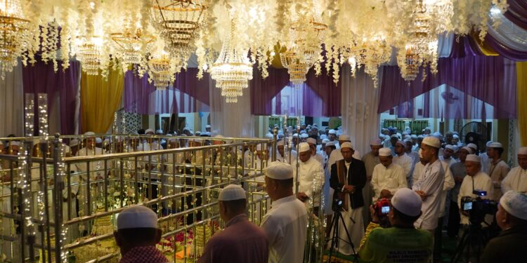 Bupati HSS Hadiri Kegiatan Peringatan Haul Datu Balimau Ke-187