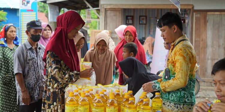 PASAR MURAH DIGELAR, MASYARAKAT SENANG