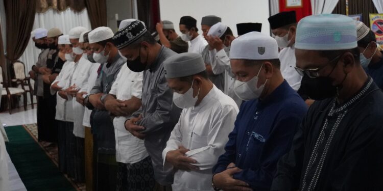 Pemkab HSS Kembali Gelar Gerakan Sholat Subuh Berjamaah