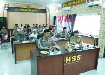 Wabup HSS Ikuti Peringati Maulid Nabi Muhammad SAW Bersama Kapolres HSS Secara Virtual Yang Dilaksanakan Mabes Polri
