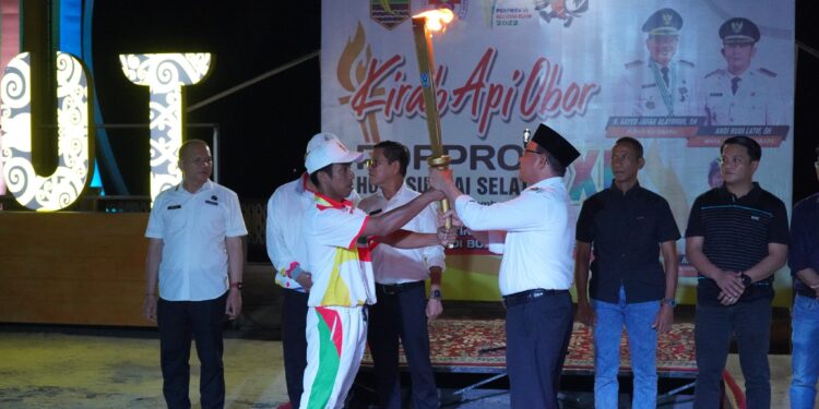 Rombongan Kirab Api Obor Porprov Kalsel XI Tahun 2022 Telah Sampai Ke Kab. Kotabaru