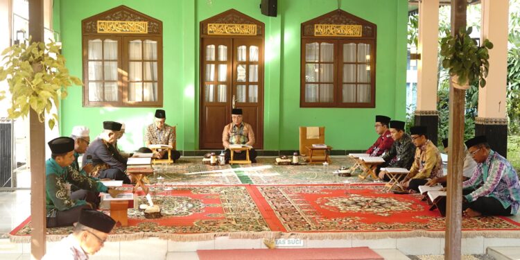 Setda Kab. HSS Kembalo Melaksanakan Khataman Al-Qur’an