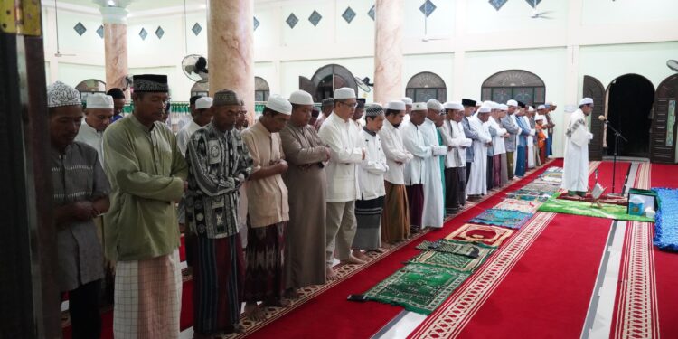 Pemkab HSS Kembali Menggelar Kegiatan Gerakan Sholat Subuh Berjamaah Subuh Berkah