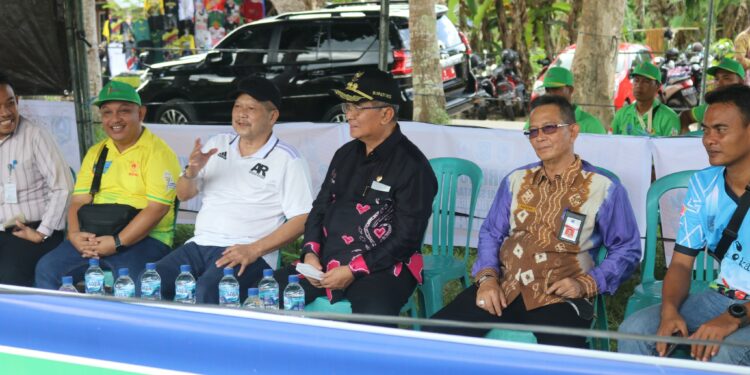 Bupati Saksikan Langsung Pertandingan Cabang Olahraga Panahan