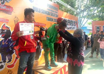 Bupati Saksikan Langsung Pertandingan Cabang Olahraga Sambo Dan Baseball