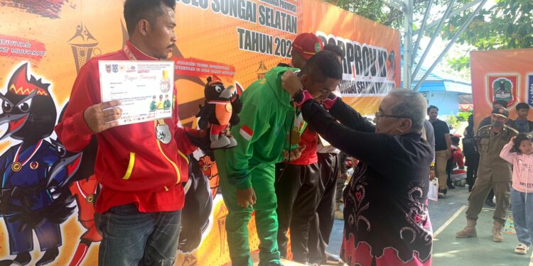 Bupati Saksikan Langsung Pertandingan Cabang Olahraga Sambo Dan Baseball
