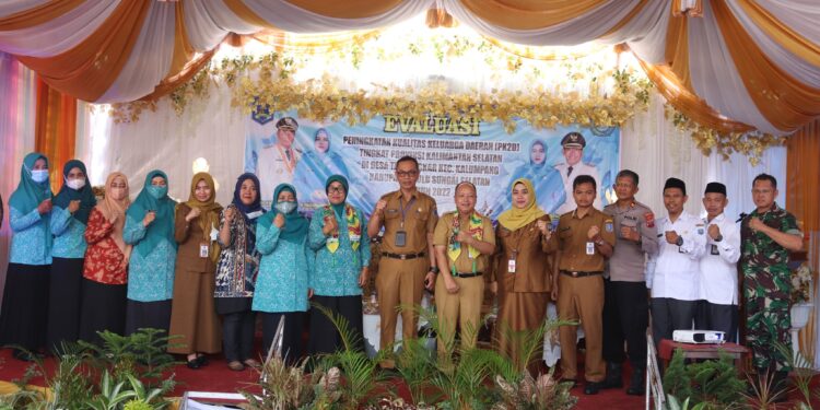 Sekda HSS Bersama Ketua TP. PKK Kab. HSS Sambut Hangat Tim Penilai Tim Penilai dari Dinas Pemberdayaan Perempuan dan Perlindungan Anak Provinsi Kalimantan Selatan