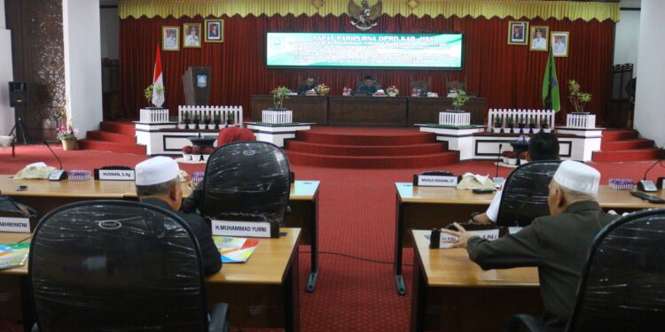 Rapat Parupurna DPRD Kab. HSS