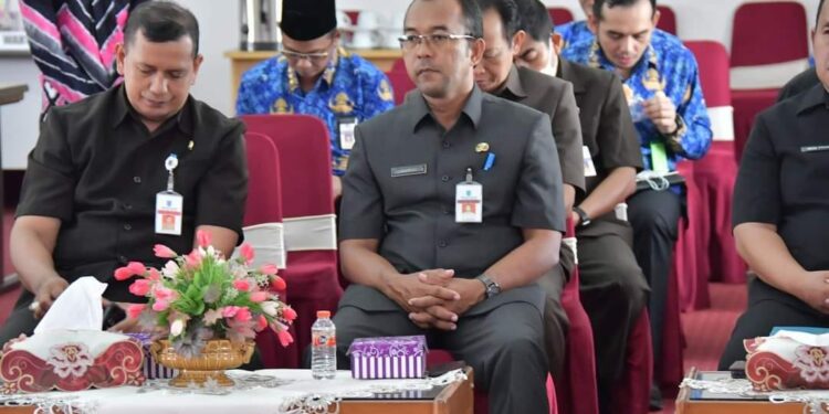 Sekda HSS Menghadiri Rapat Paripurna DPRD Kab. HSS